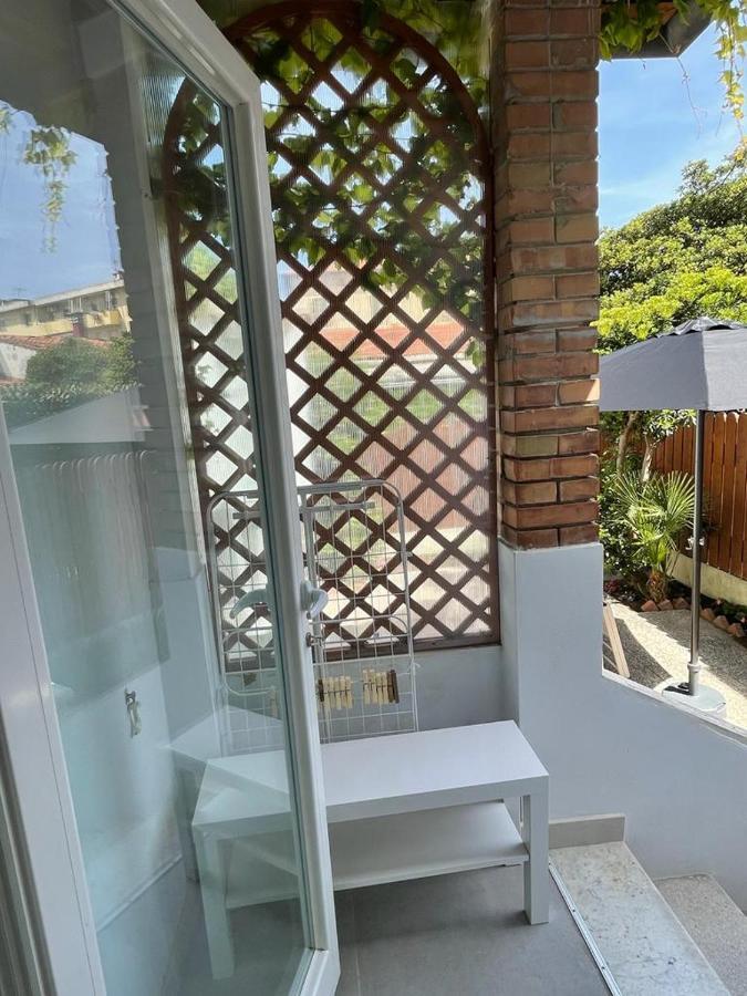 Azzurra House Apartamento Marina Di Pisa Exterior foto