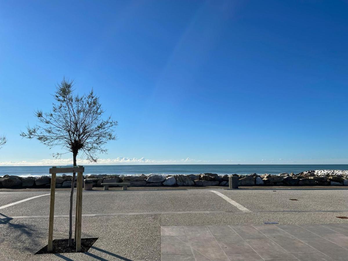 Azzurra House Apartamento Marina Di Pisa Exterior foto
