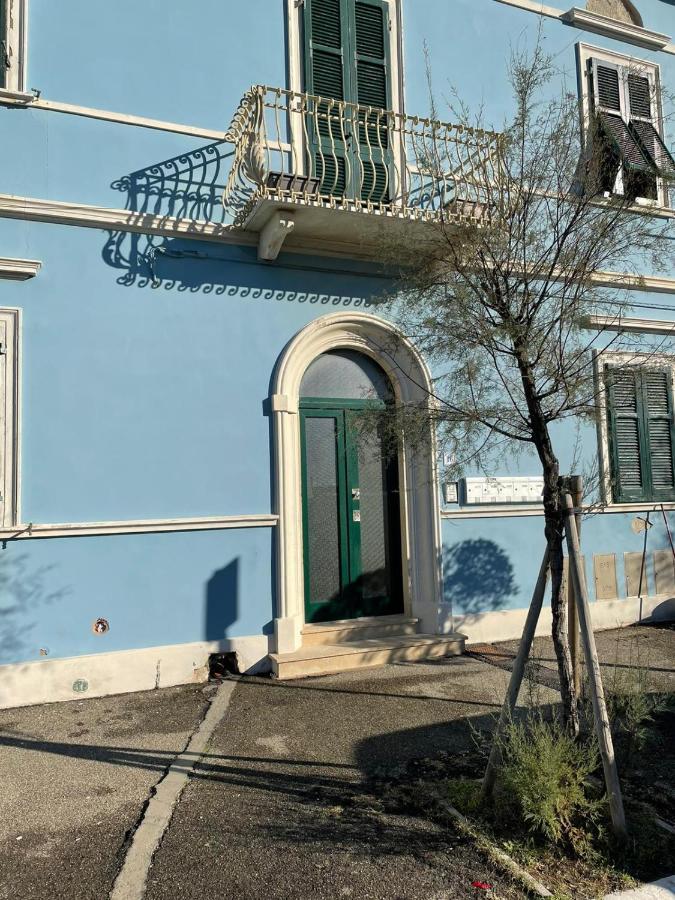 Azzurra House Apartamento Marina Di Pisa Exterior foto